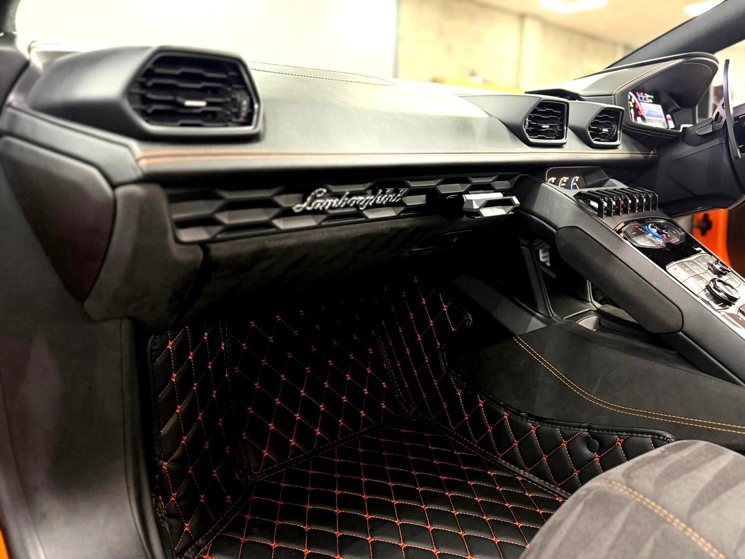 Used Lamborghini Huracan 2016 for sale - 77610742: Photo 50