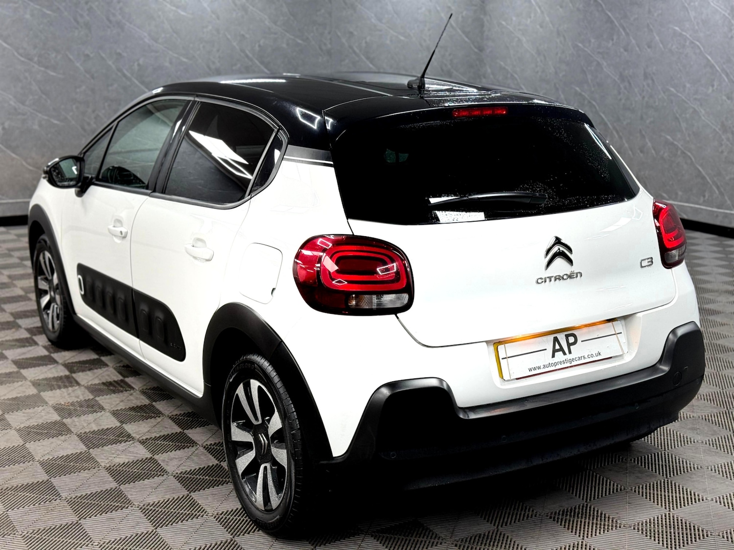 Used Citroen C3 2019 for sale - 76947128: Photo 17