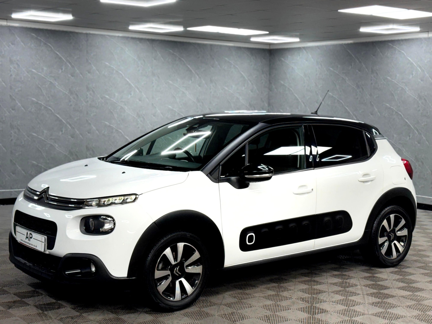 Used Citroen C3 2019 for sale - 76947128: Photo 8