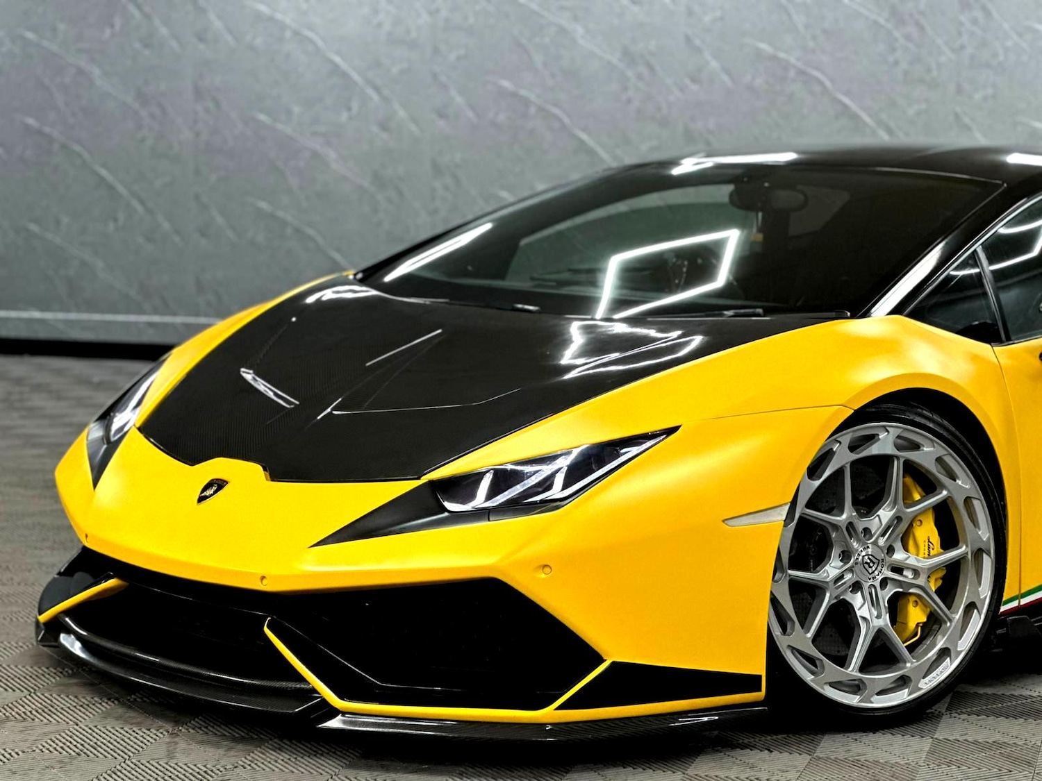 Used Lamborghini Huracan 2015 for sale - 77831347: Photo 11