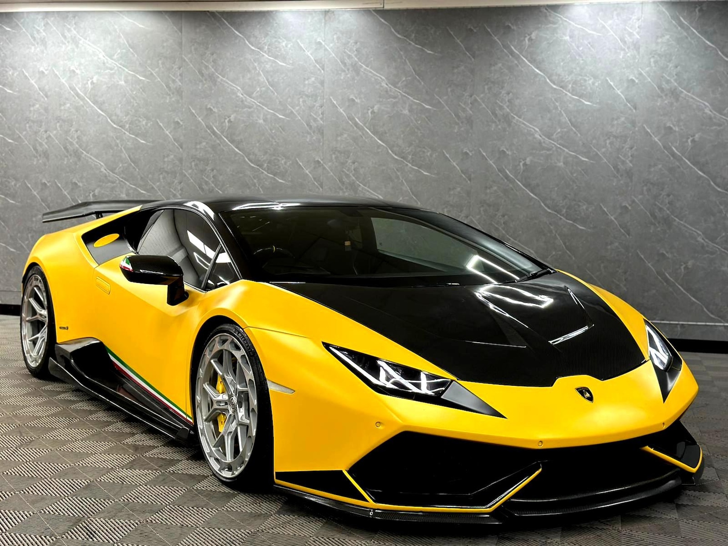 Used Lamborghini Huracan 2015 for sale - 77831347: Photo 22