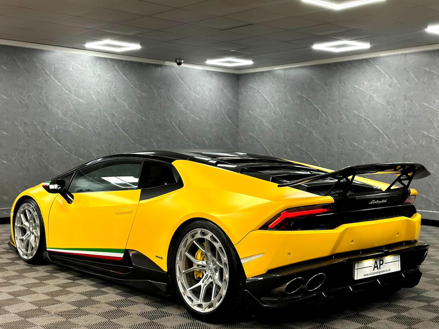 Used Lamborghini Huracan 2015 for sale - 77831347: Photo 27