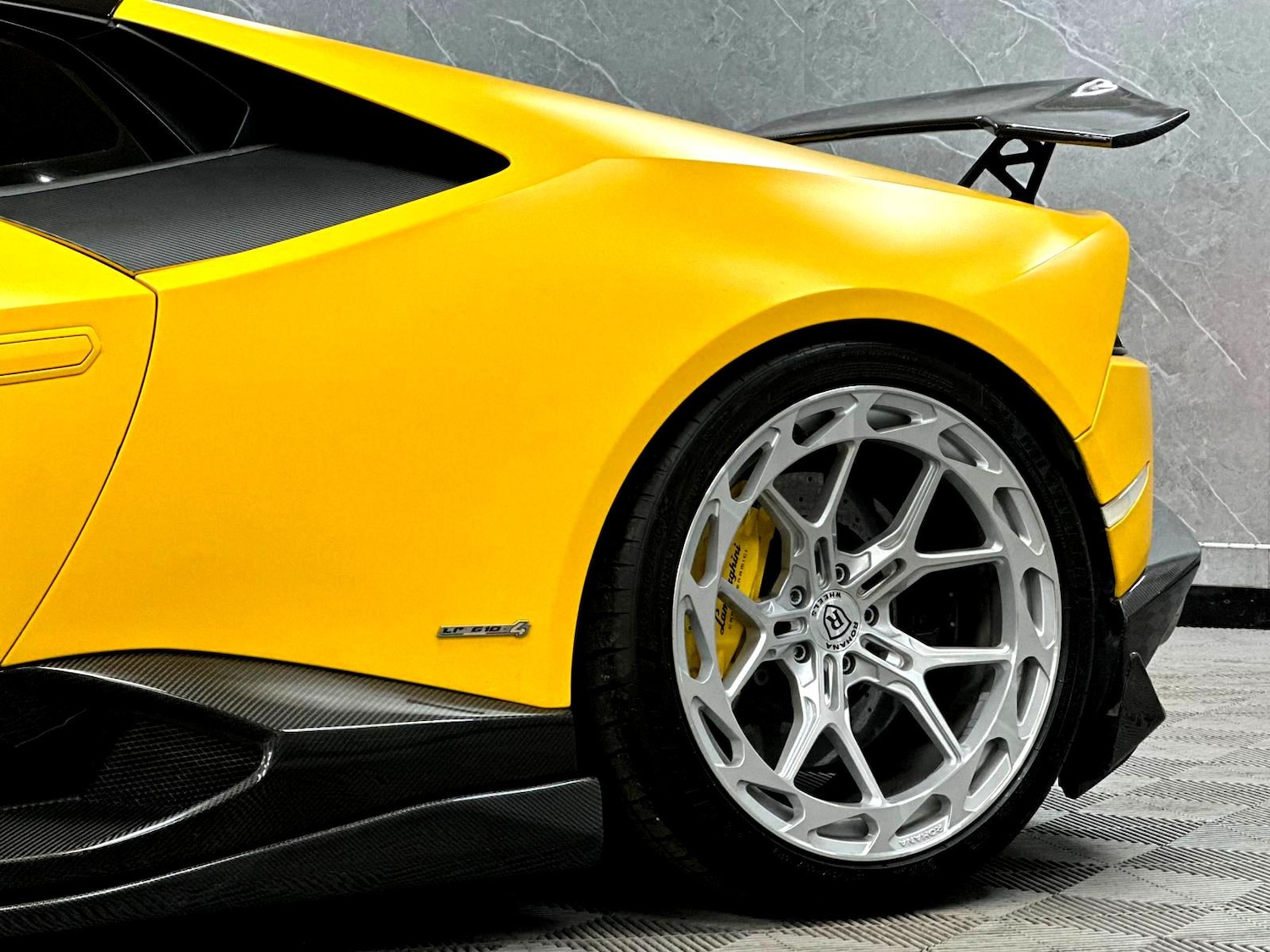 Used Lamborghini Huracan 2015 for sale - 77831347: Photo 37