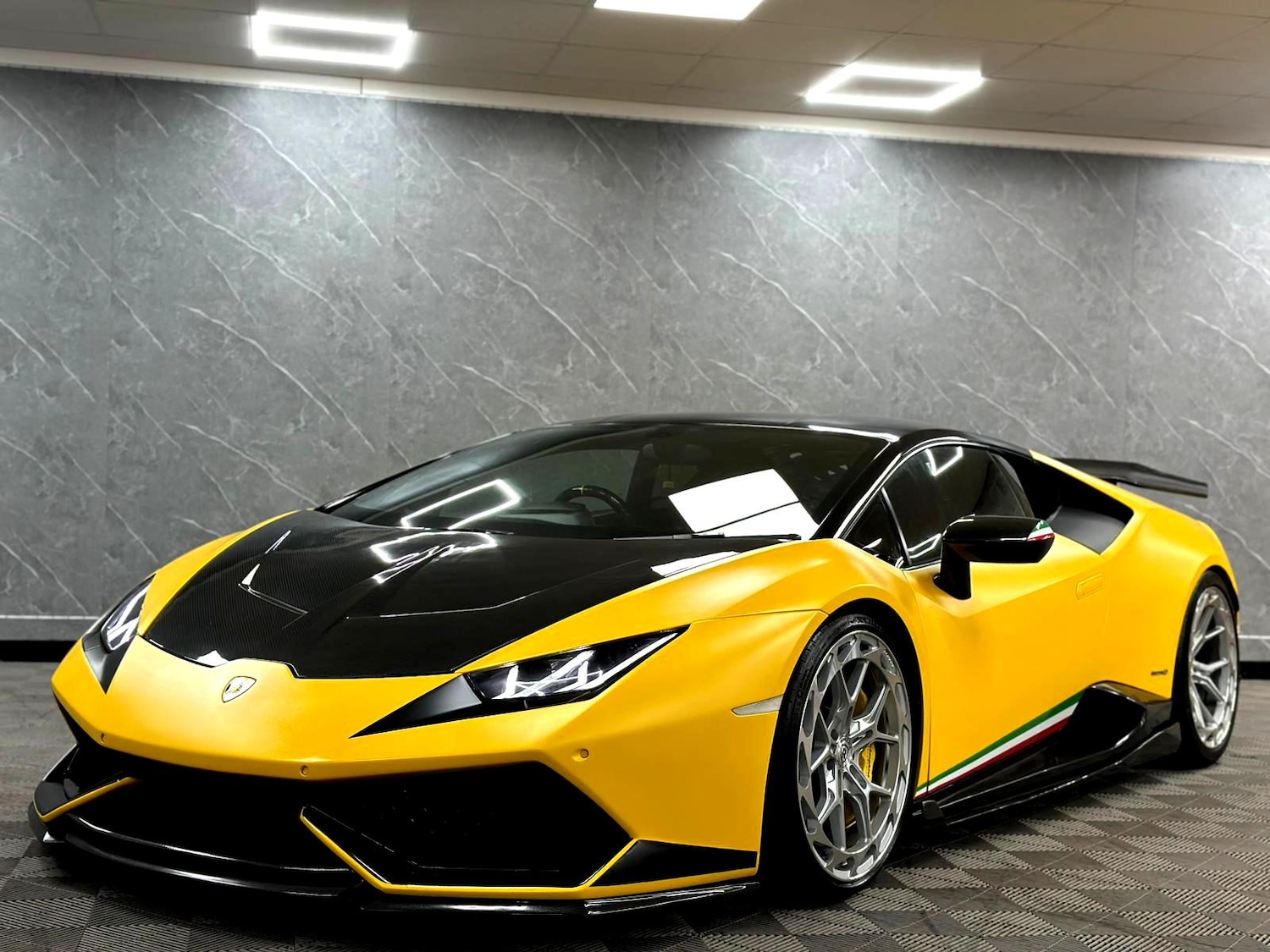 Used Lamborghini Huracan 2015 for sale - 77831347: Photo 38