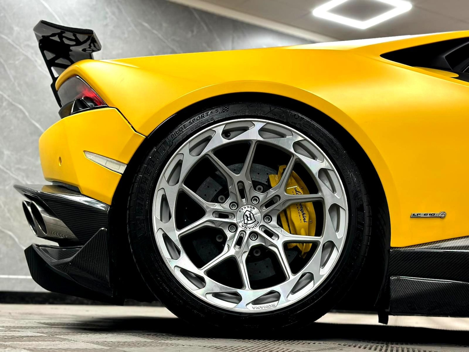 Used Lamborghini Huracan 2015 for sale - 77831347: Photo 43