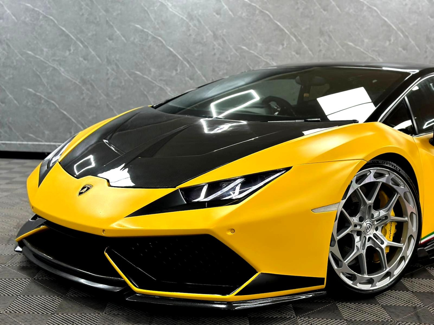 Used Lamborghini Huracan 2015 for sale - 77831347: Photo 46