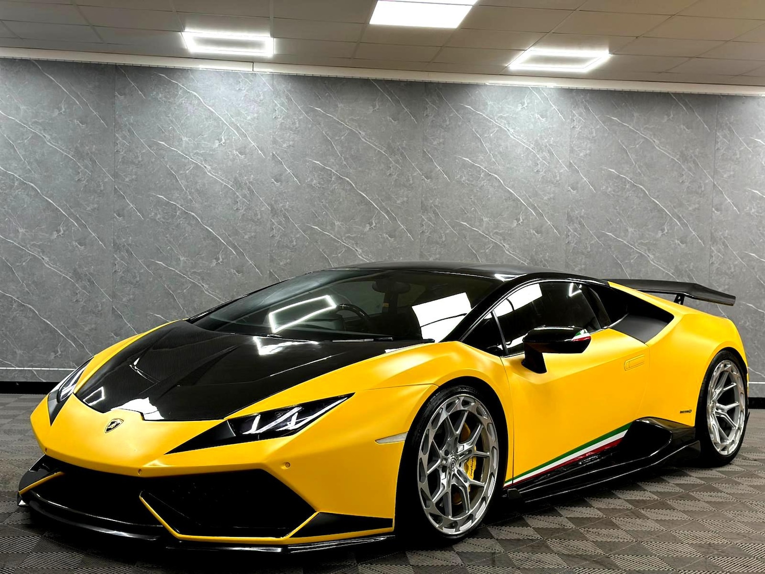 Used Lamborghini Huracan 2015 for sale - 77831347: Photo 49
