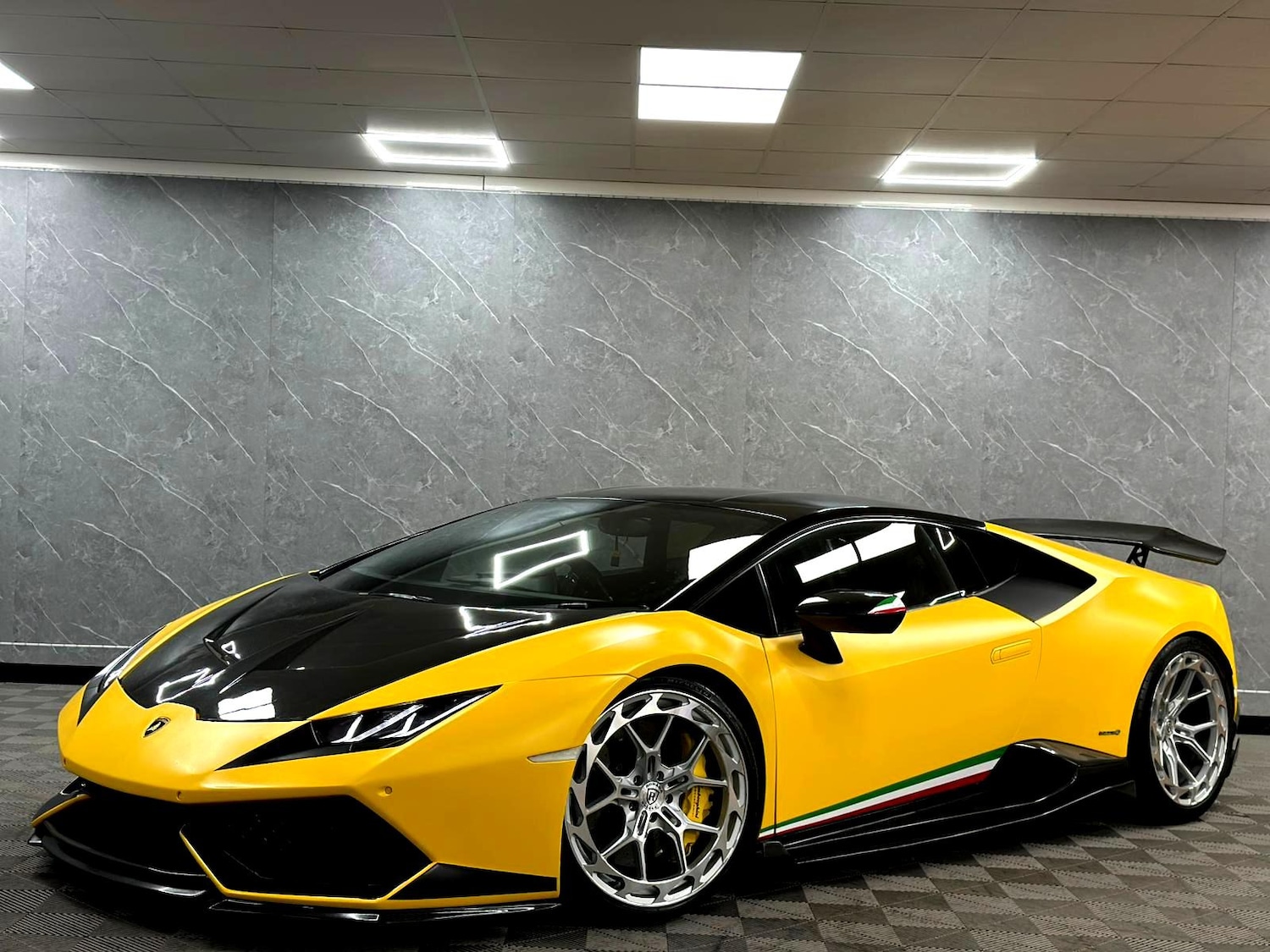 Used Lamborghini Huracan 2015 for sale - 77831347: Photo 63
