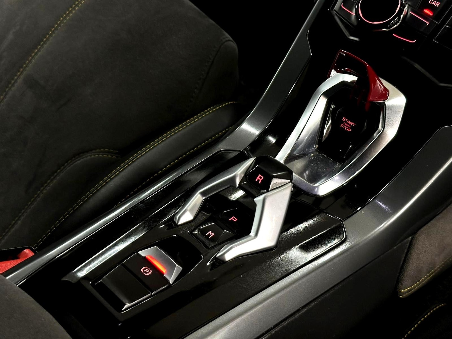 Used Lamborghini Huracan 2015 for sale - 77831347: Photo 64