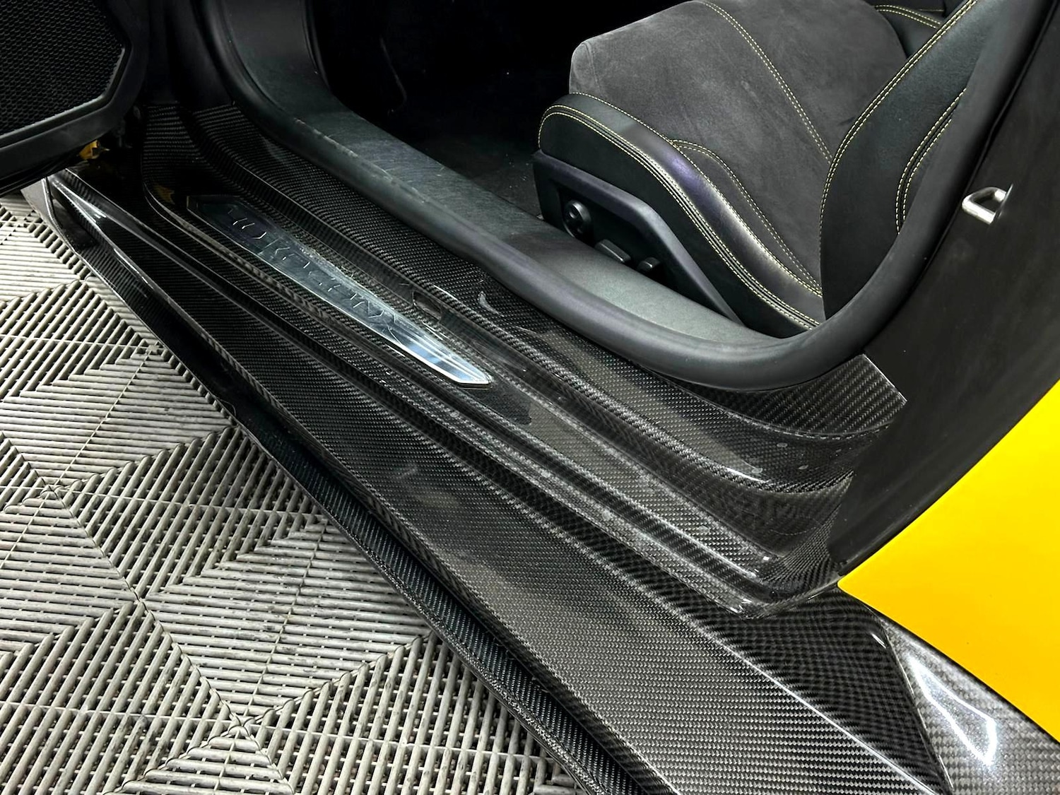 Used Lamborghini Huracan 2015 for sale - 77831347: Photo 66