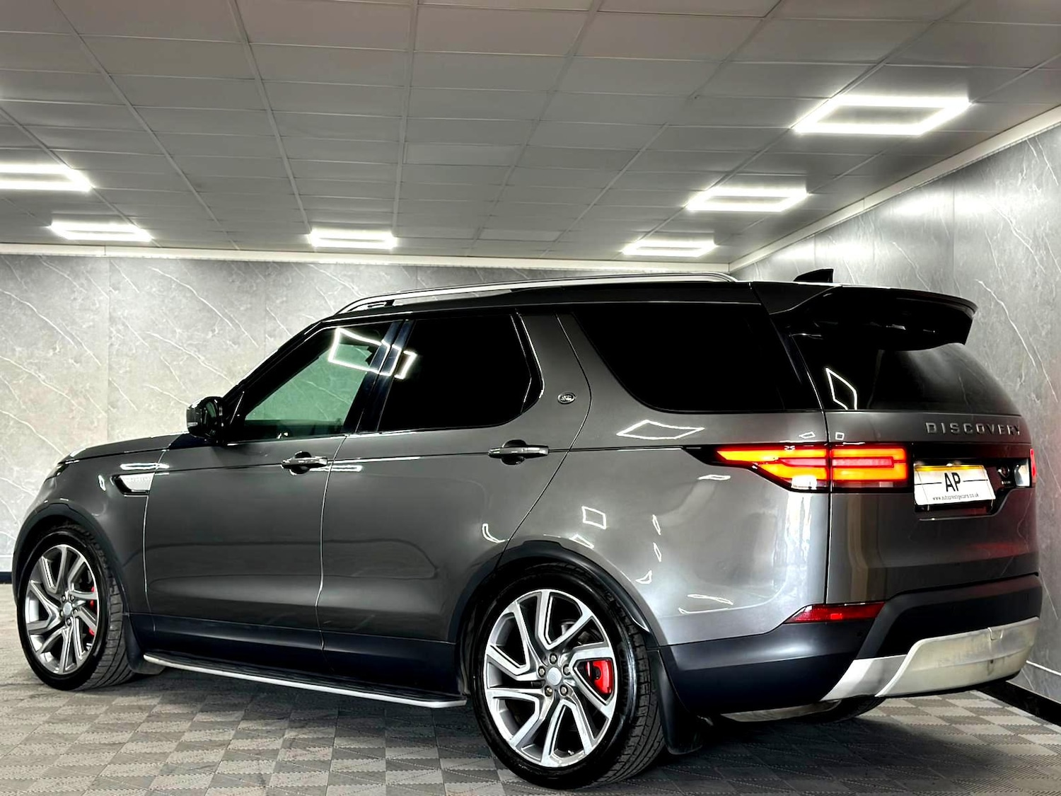 Used Land Rover Discovery 2017 for sale - 78099018: Photo 30