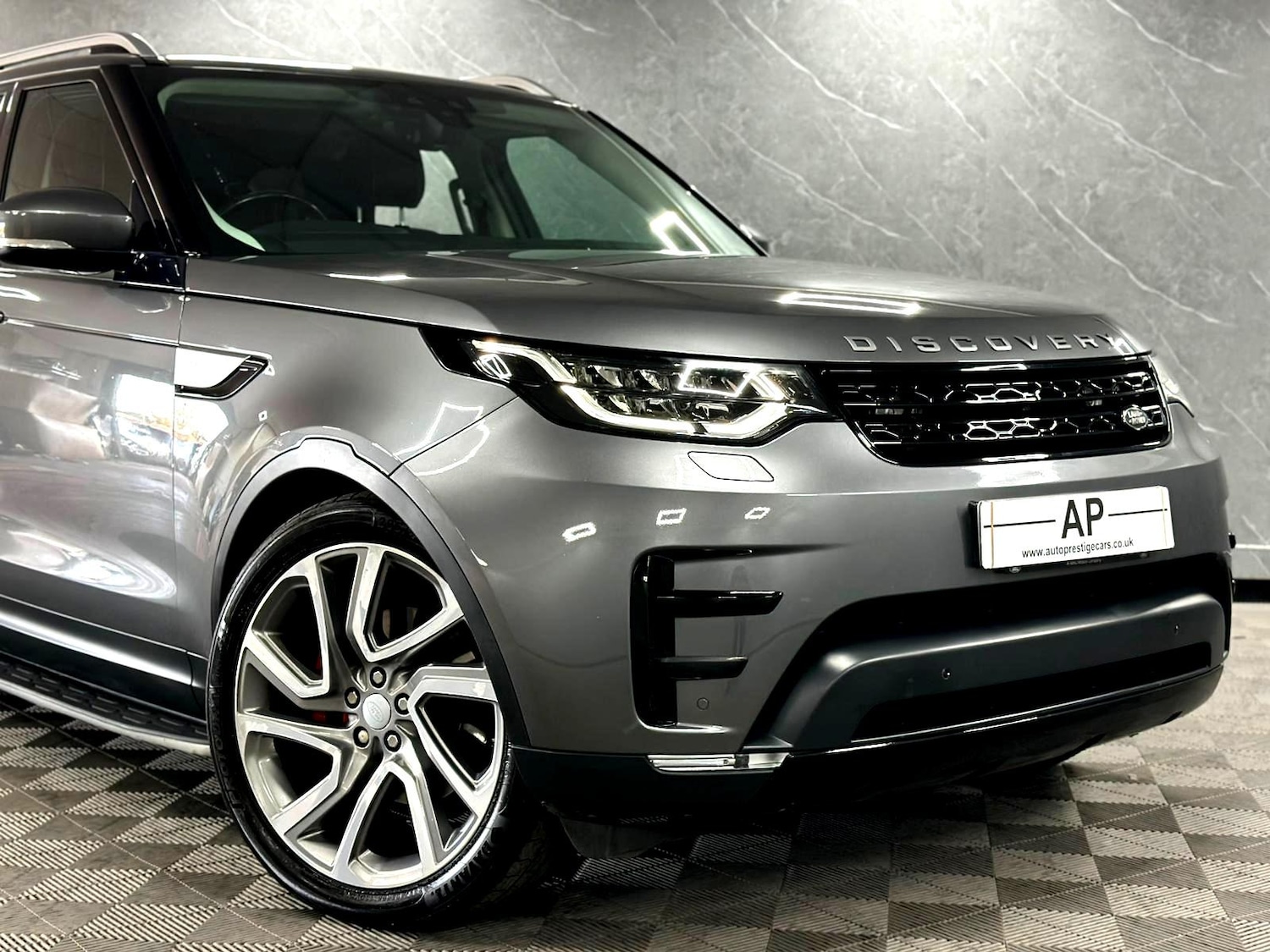 Used Land Rover Discovery 2017 for sale - 78099018: Photo 39