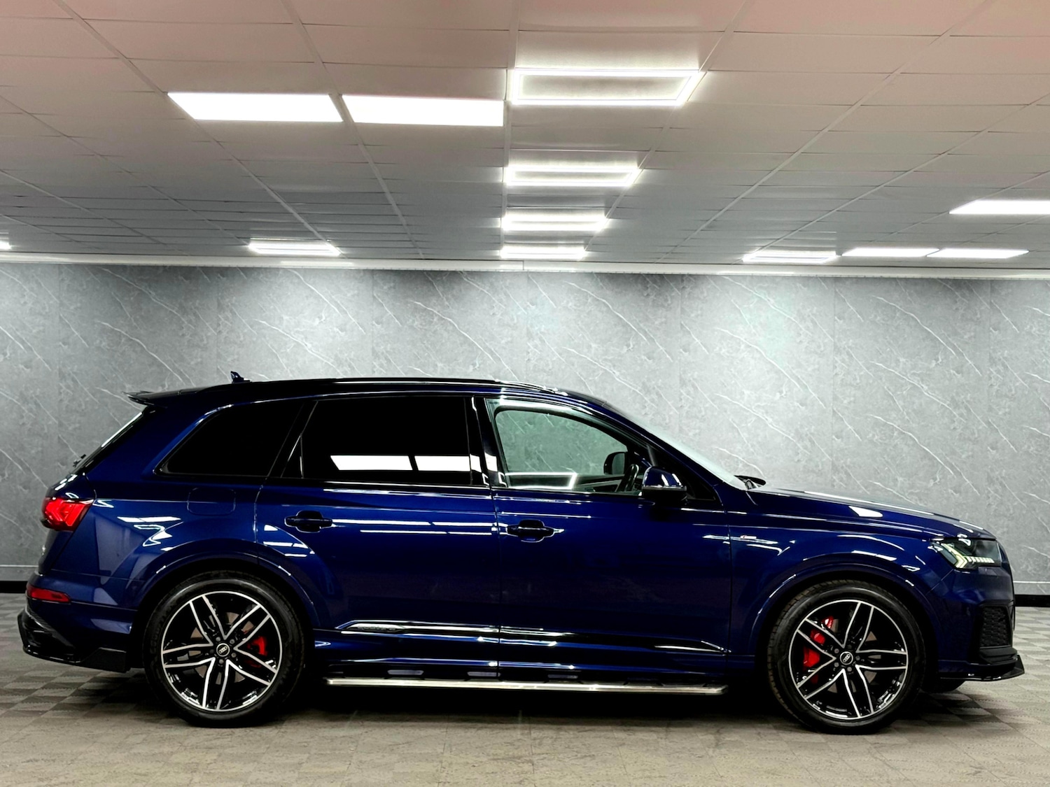 Used Audi Q7 2020 for sale - 76671033: Photo 32