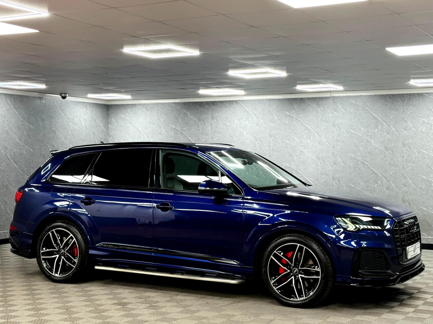 Used Audi Q7 2020 for sale - 76671033: Photo 33