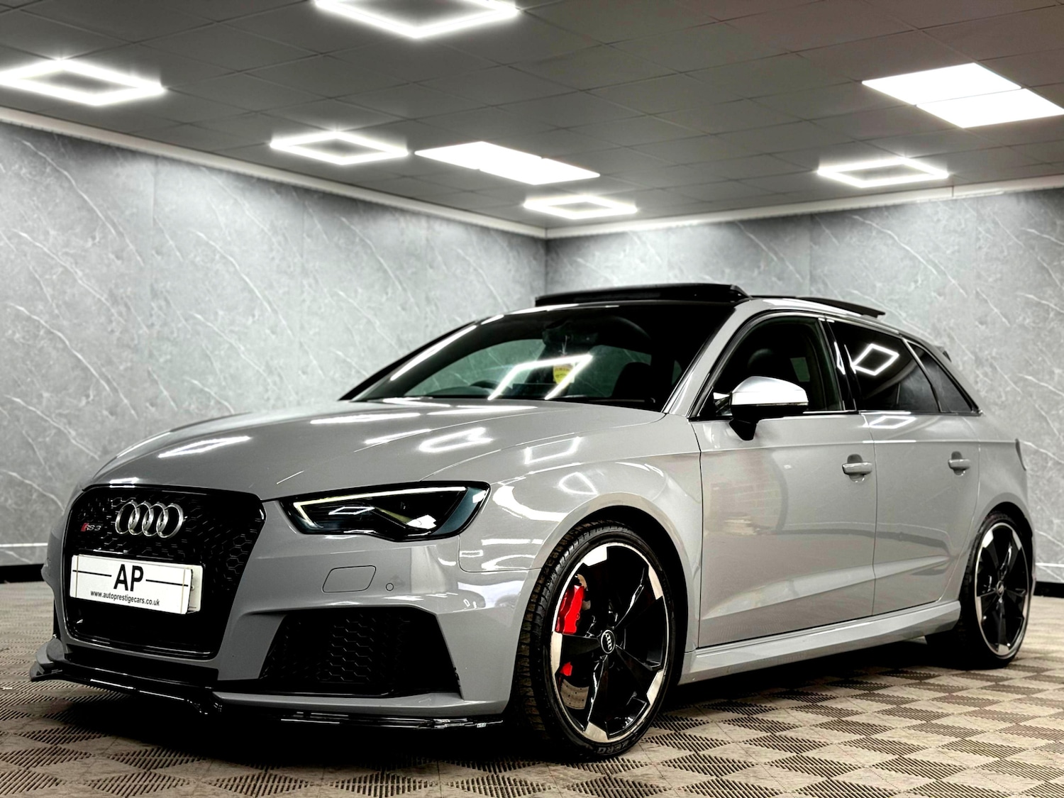 Used Audi RS3 2016 for sale - 77398924: Photo 23