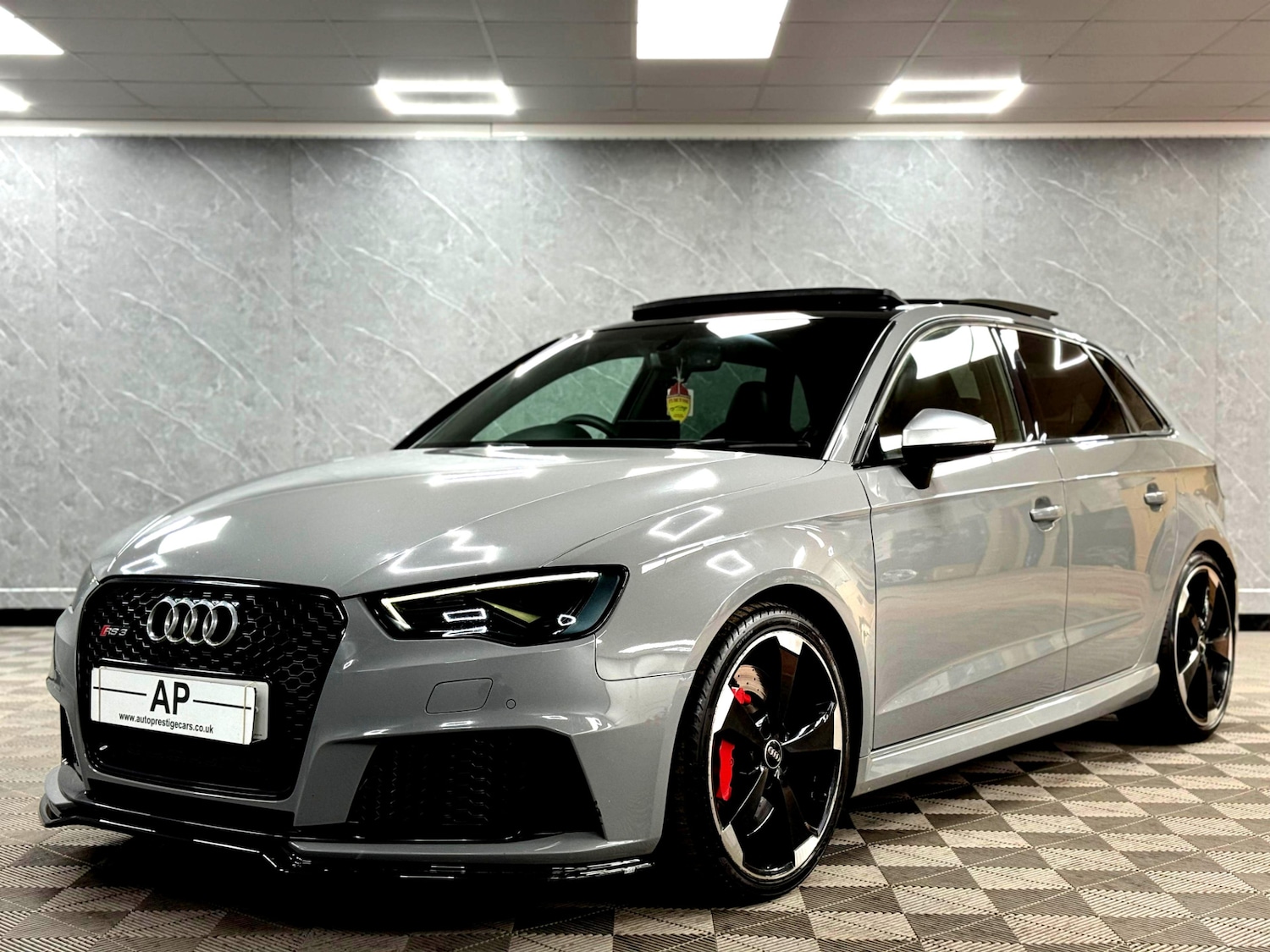 Used Audi RS3 2016 for sale - 77398924: Photo 24