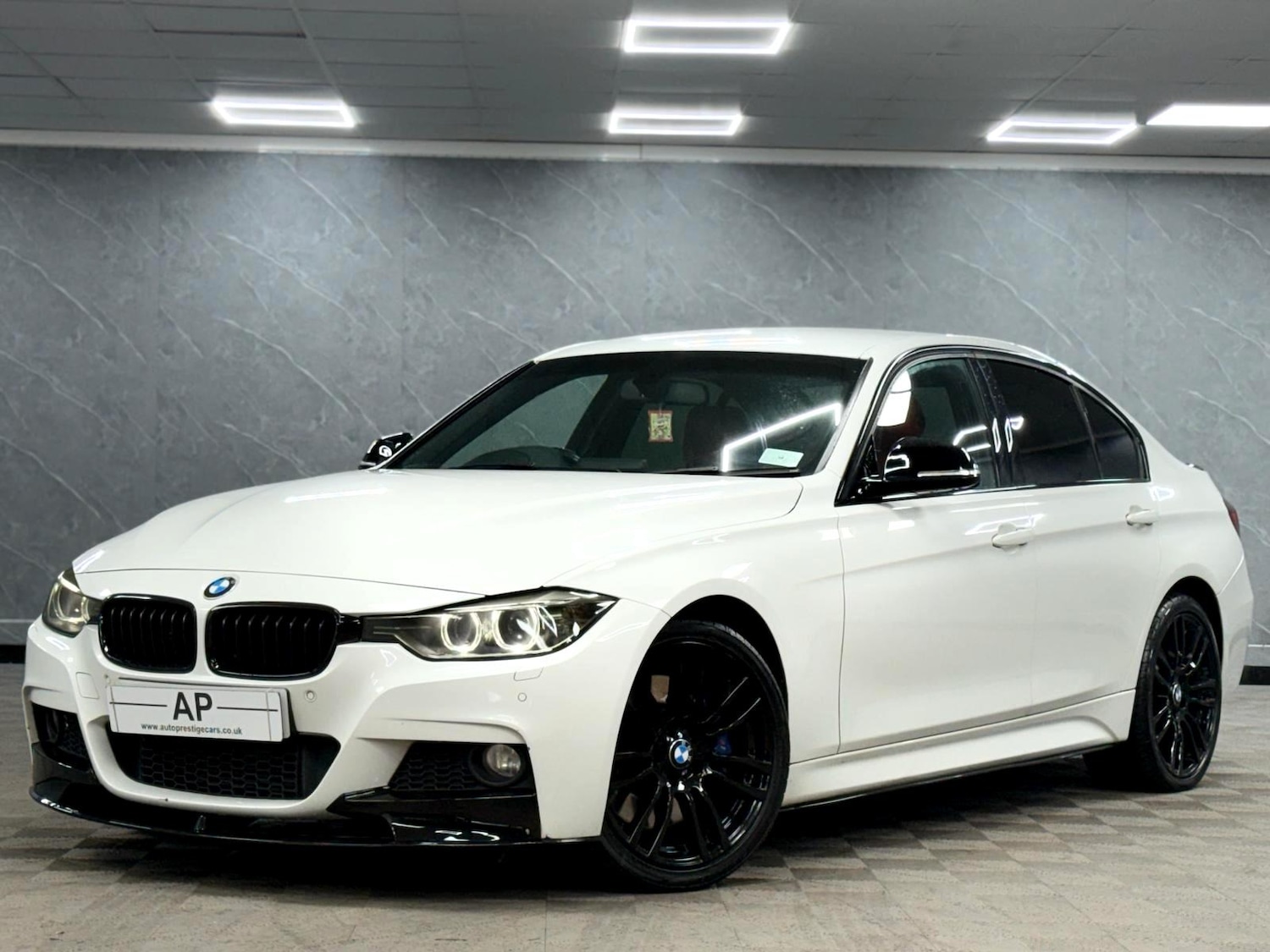 Used BMW 3 Series 2014 for sale - 77626955: Photo 15