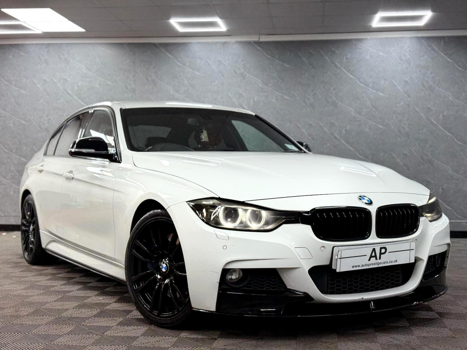 Used BMW 3 Series 2014 for sale - 77626955: Photo 17