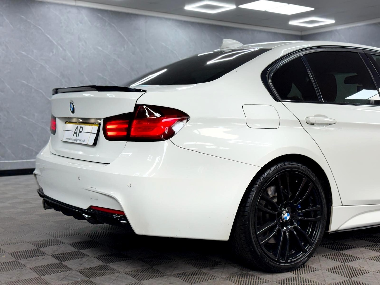 Used BMW 3 Series 2014 for sale - 77626955: Photo 27