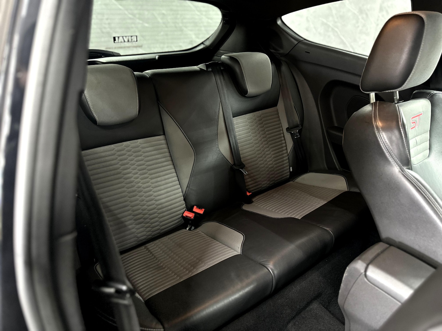 Used Ford Fiesta 2013 for sale - 78067415: Photo 24