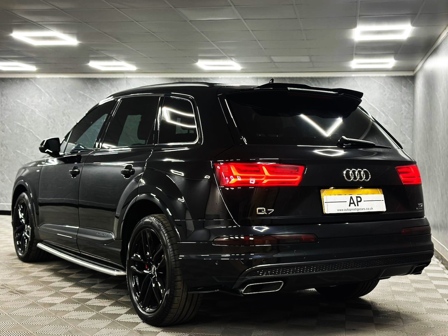 Used Audi Q7 2017 for sale - 76134551: Photo 4