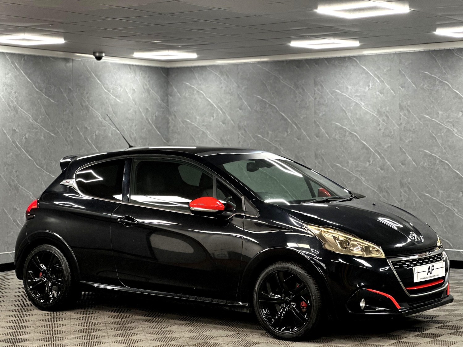 Used Peugeot 208 2016 for sale - 76882063: Photo 15