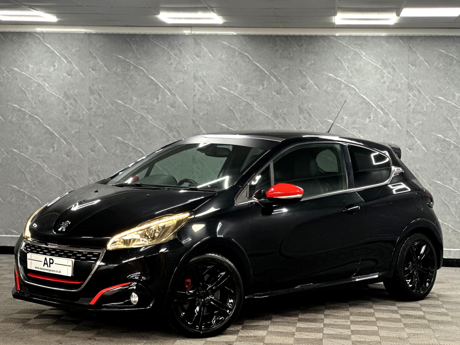 Used Peugeot 208 2016 for sale - 76882063: Photo 2