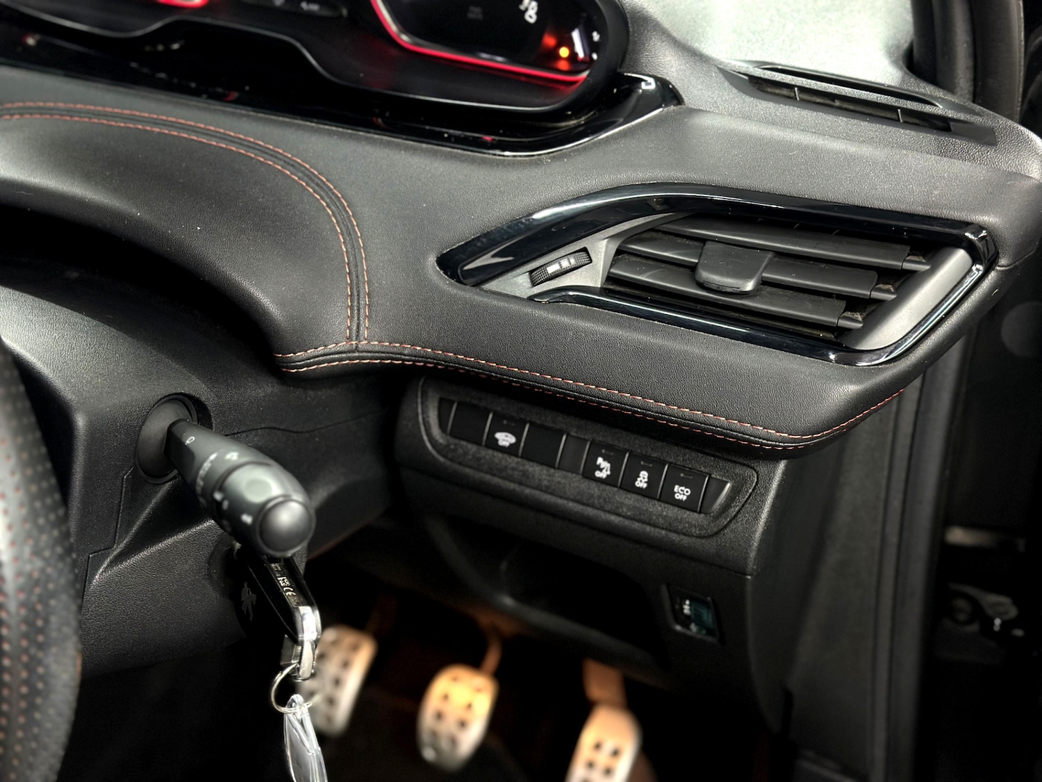 Used Peugeot 208 2016 for sale - 76882063: Photo 21