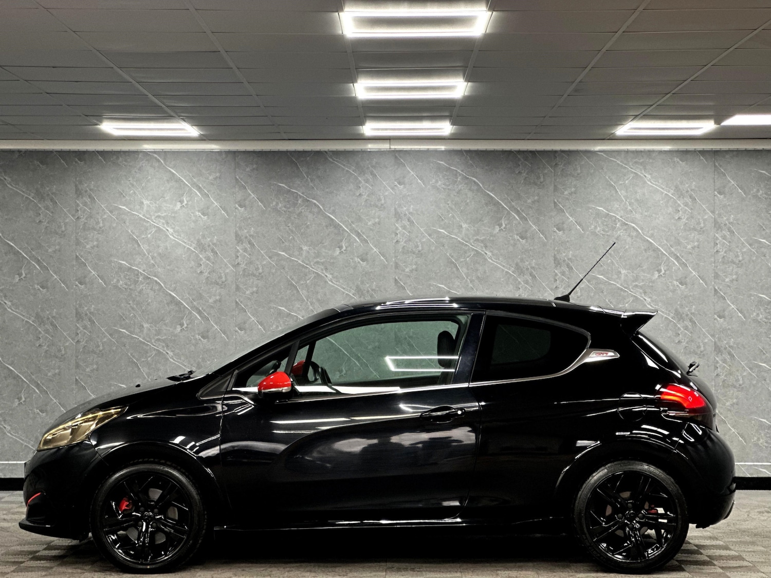 Used Peugeot 208 2016 for sale - 76882063: Photo 7