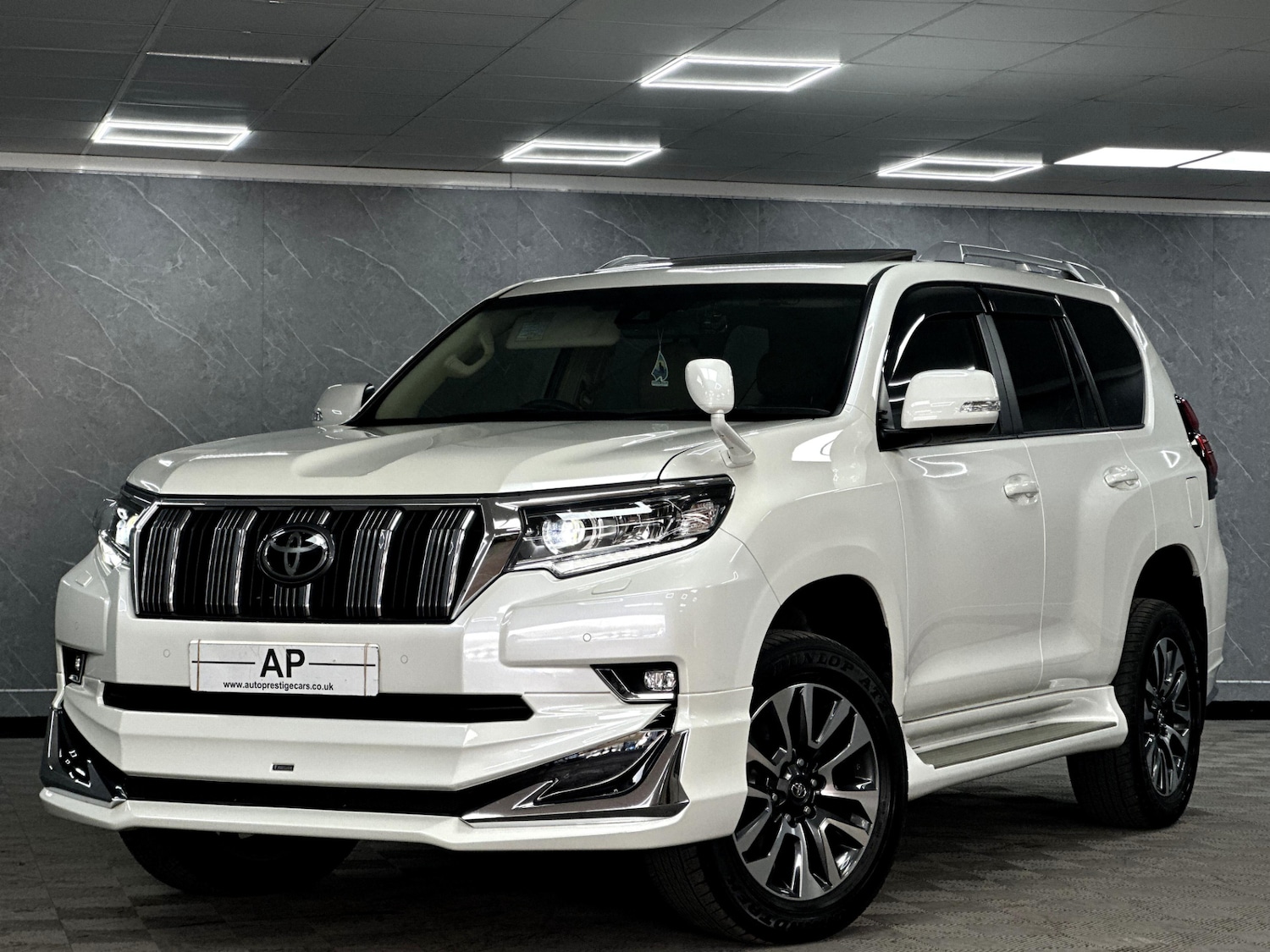 Used Toyota Land Cruiser 2022 for sale - 78067619: Photo 2