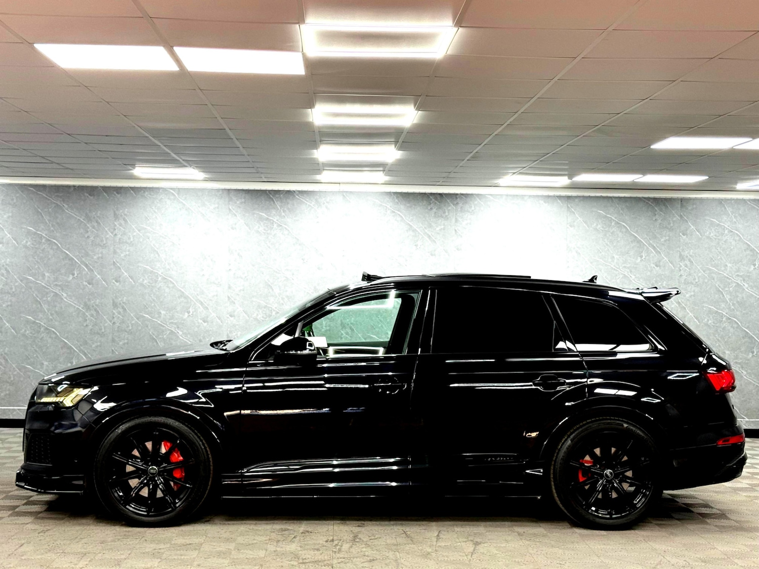 Used Audi Q7 2020 for sale - 76407671: Photo 11