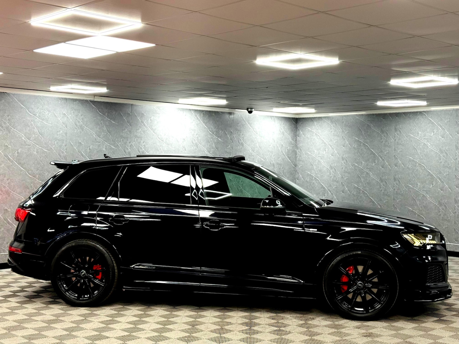 Used Audi Q7 2020 for sale - 76407671: Photo 25