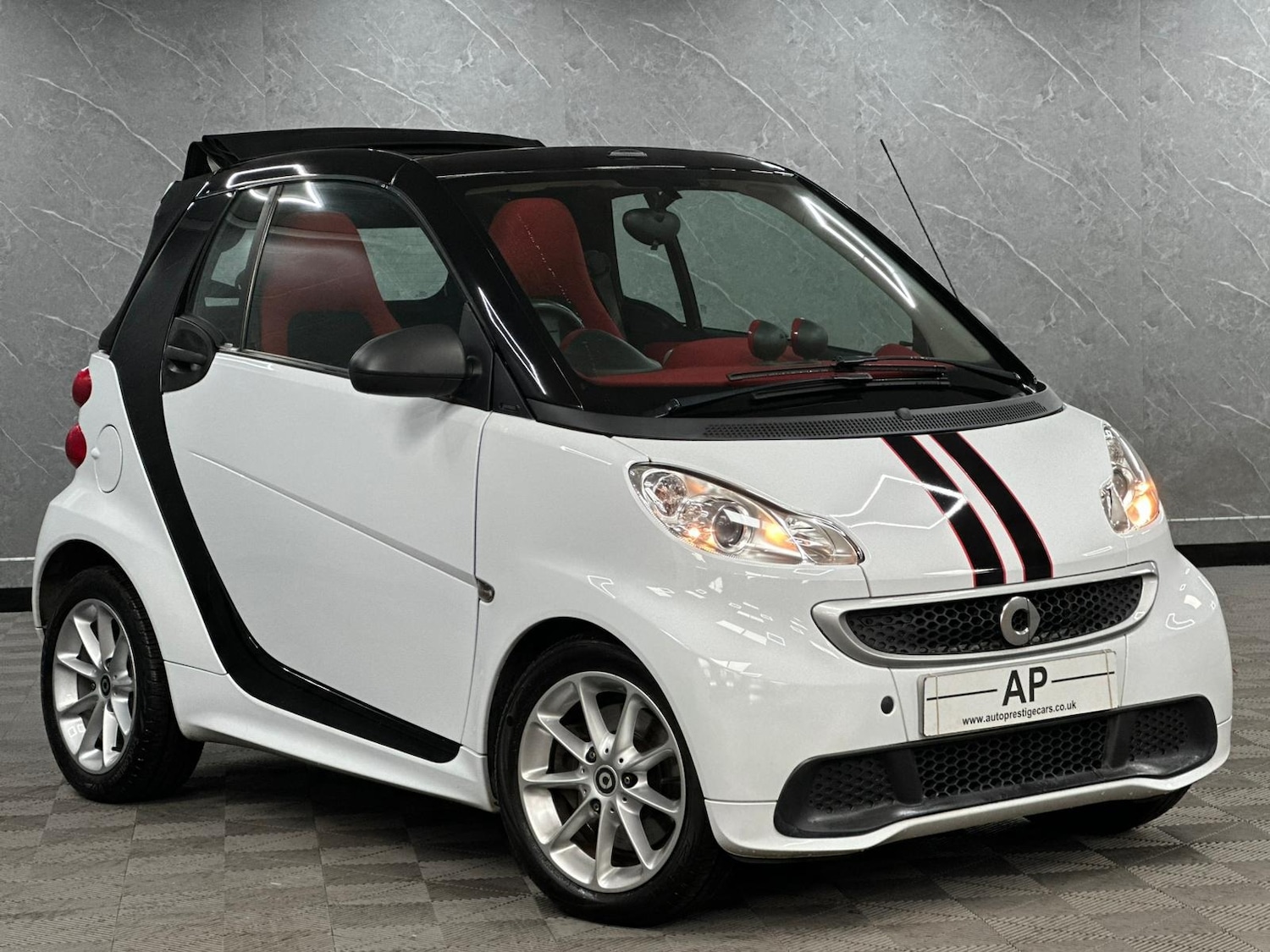 Used smart fortwo 2013 for sale - 76539421: Photo 1