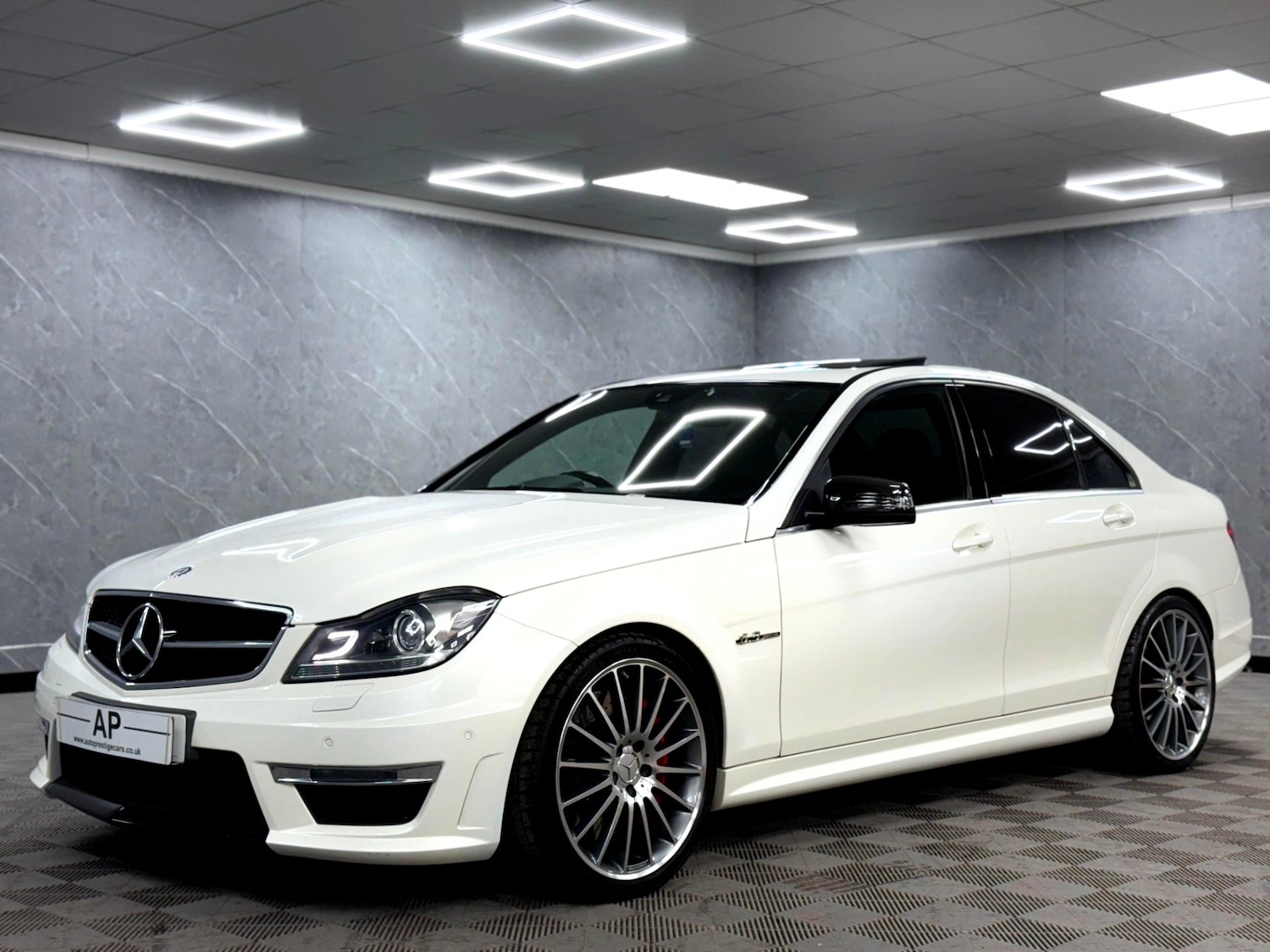 Used Mercedes-Benz C Class 2013 for sale - 76407793: Photo 10