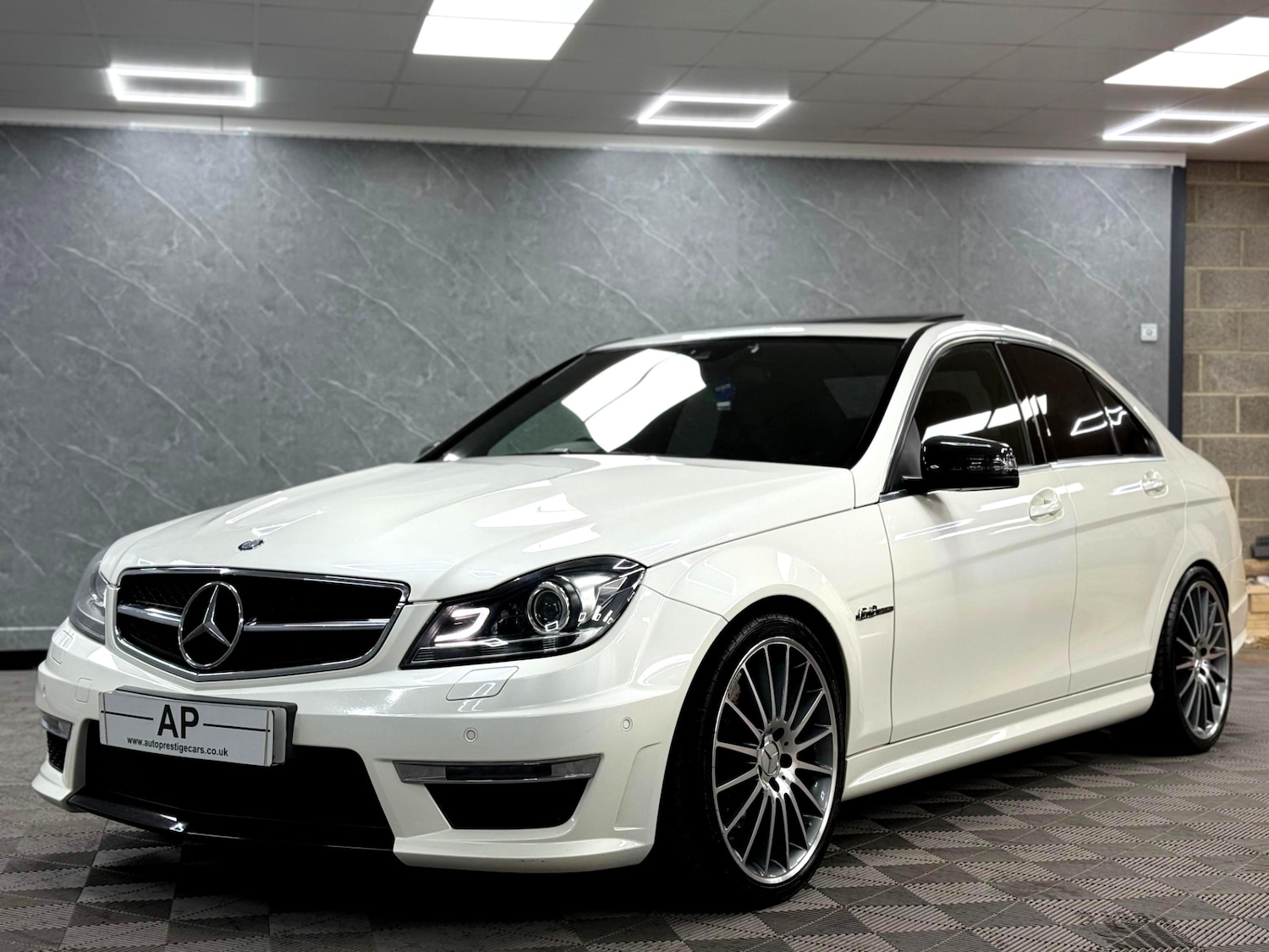 Used Mercedes-Benz C Class 2013 for sale - 76407793: Photo 13