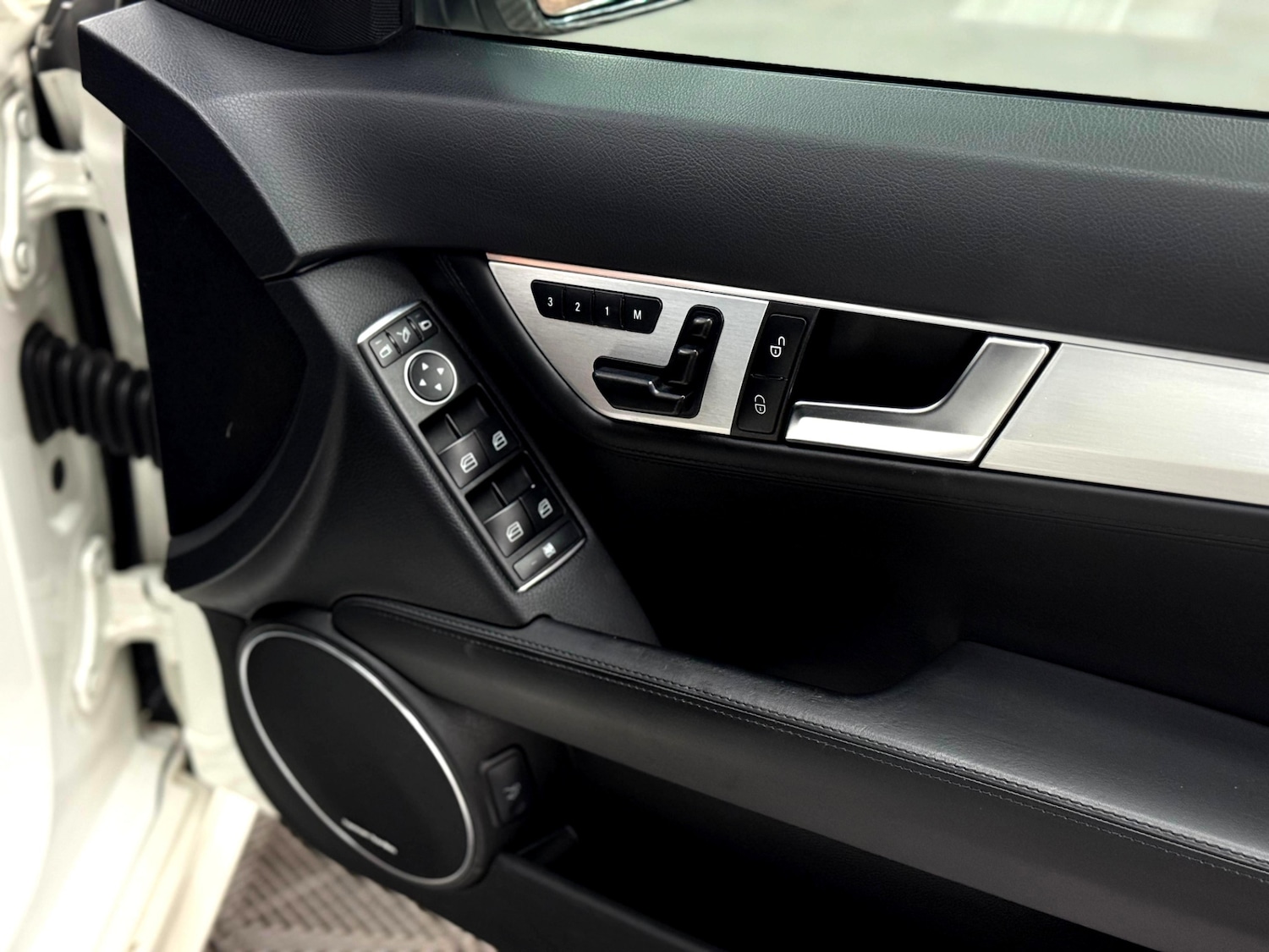 Used Mercedes-Benz C Class 2013 for sale - 76407793: Photo 25