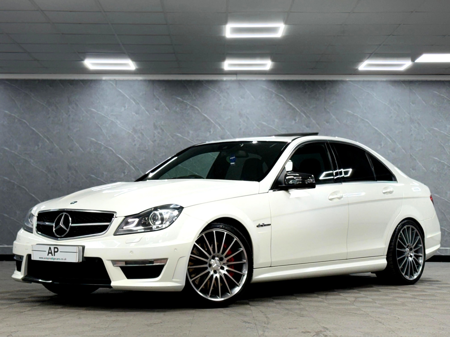 Used Mercedes-Benz C Class 2013 for sale - 76407793: Photo 3