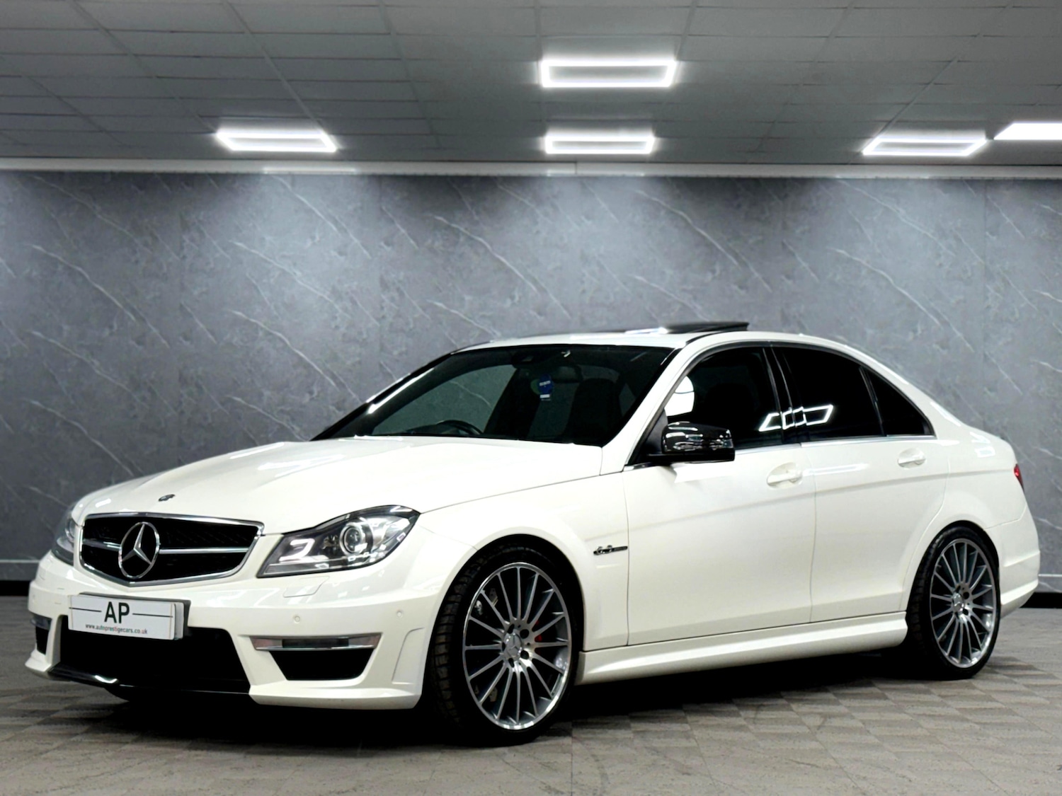 Used Mercedes-Benz C Class 2013 for sale - 76407793: Photo 5