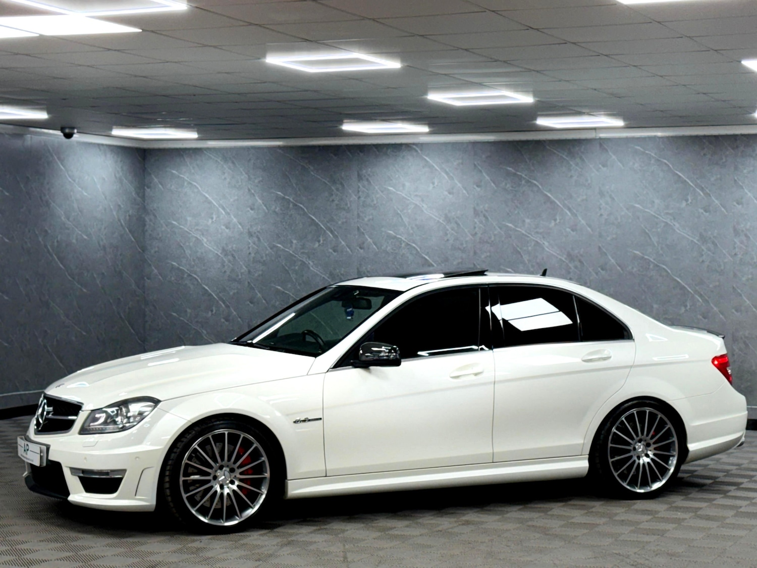 Used Mercedes-Benz C Class 2013 for sale - 76407793: Photo 7