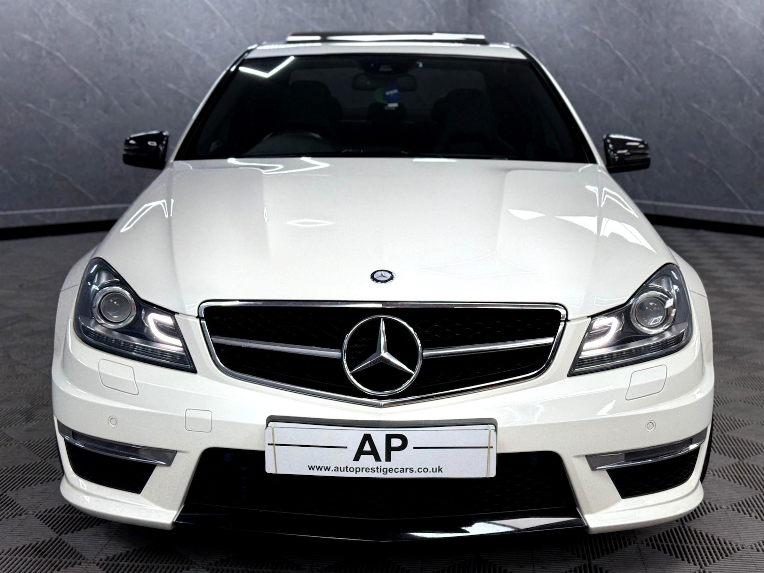 Used Mercedes-Benz C Class 2013 for sale - 76407793: Photo 8