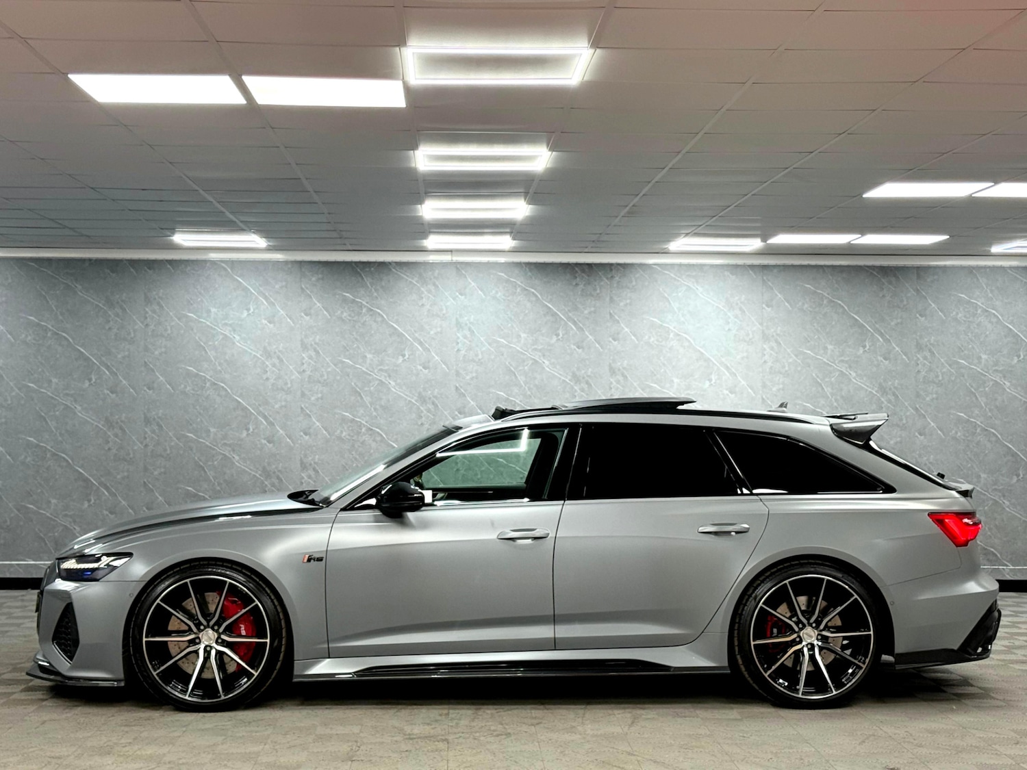 Used Audi RS6 2021 for sale - 76527459: Photo 12