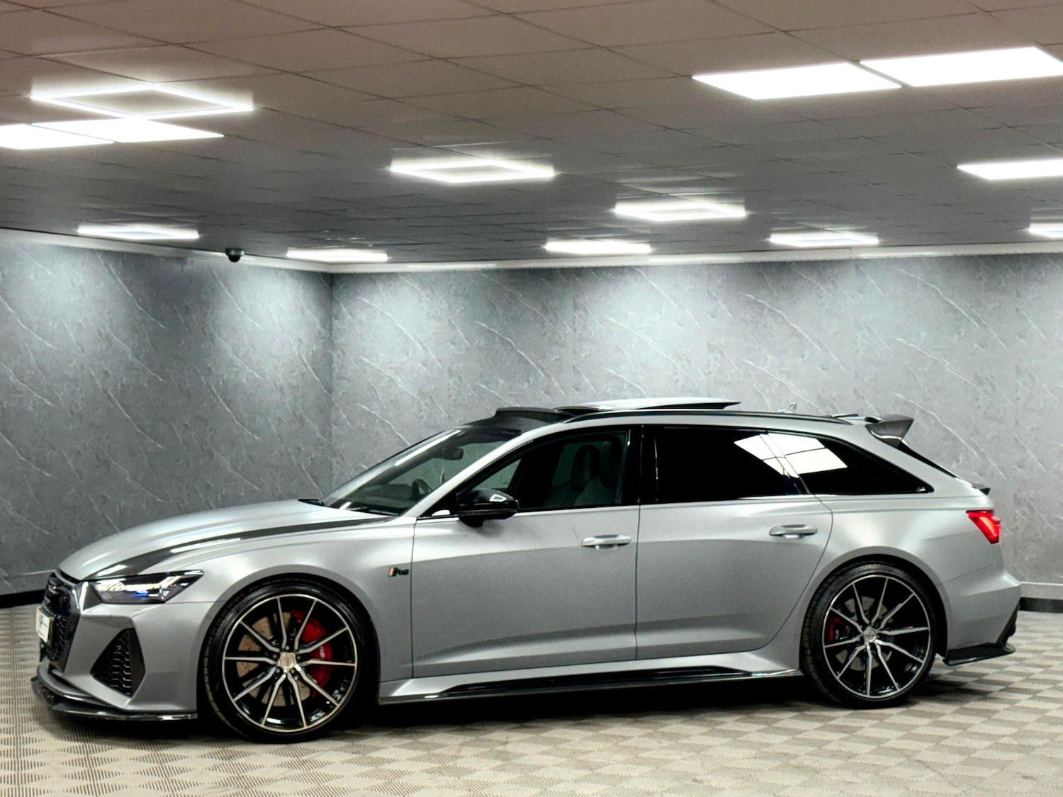 Used Audi RS6 2021 for sale - 76527459: Photo 16