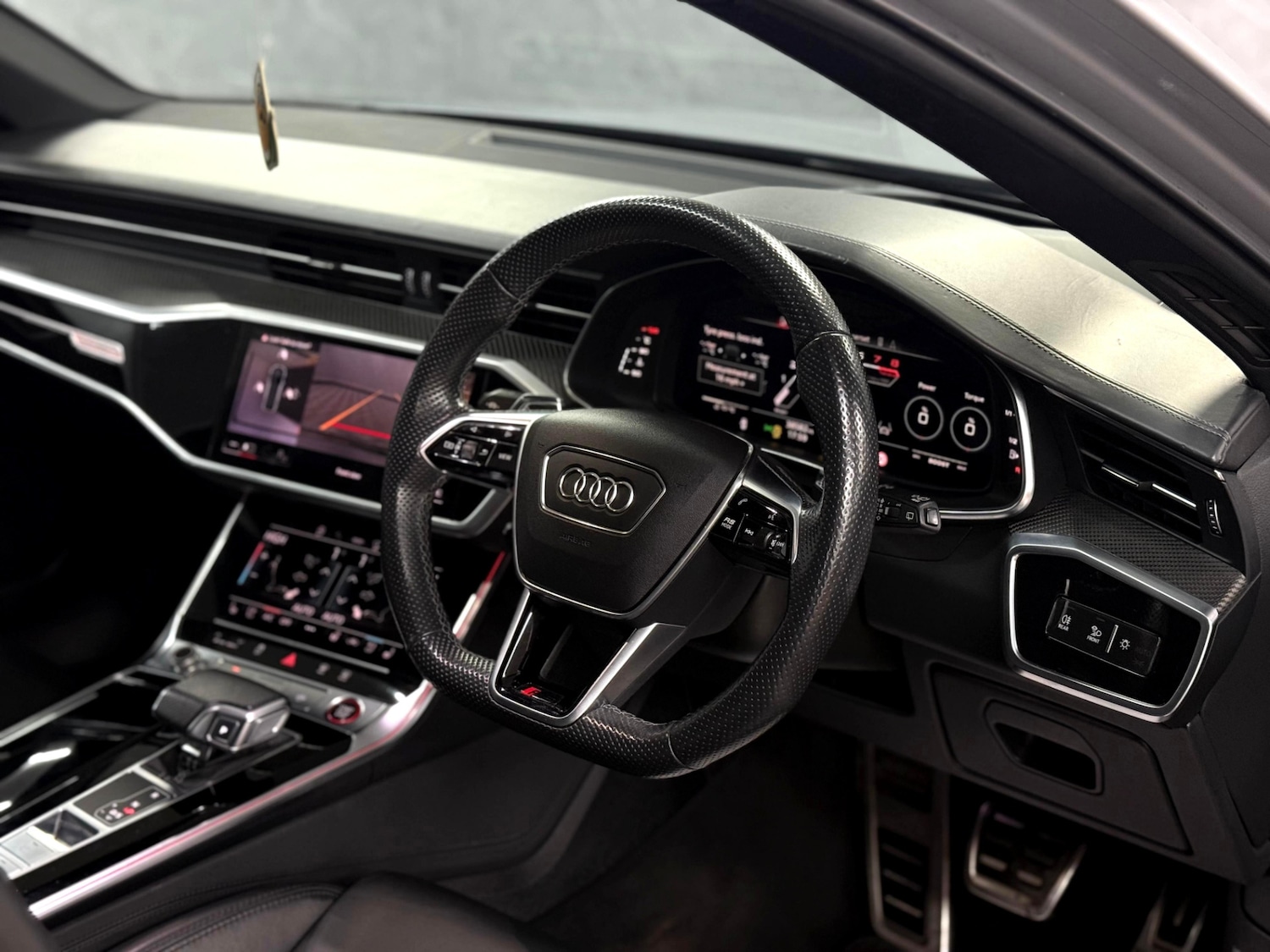 Used Audi RS6 2021 for sale - 76527459: Photo 21