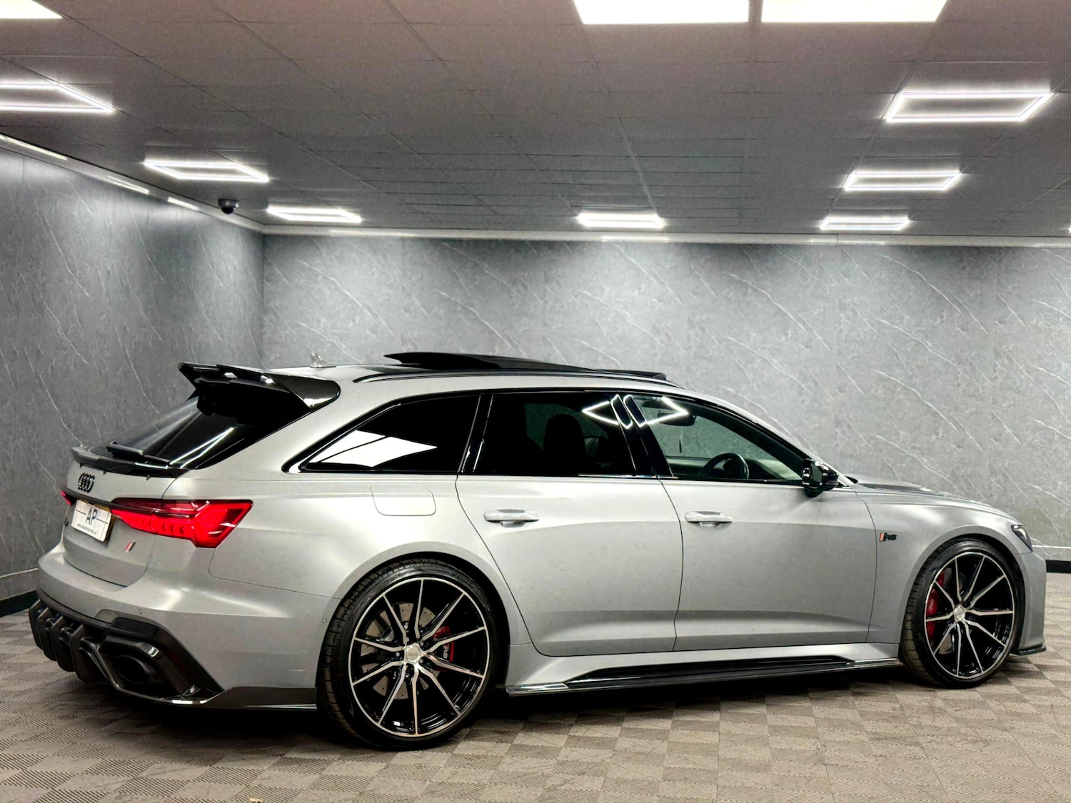 Used Audi RS6 2021 for sale - 76527459: Photo 36