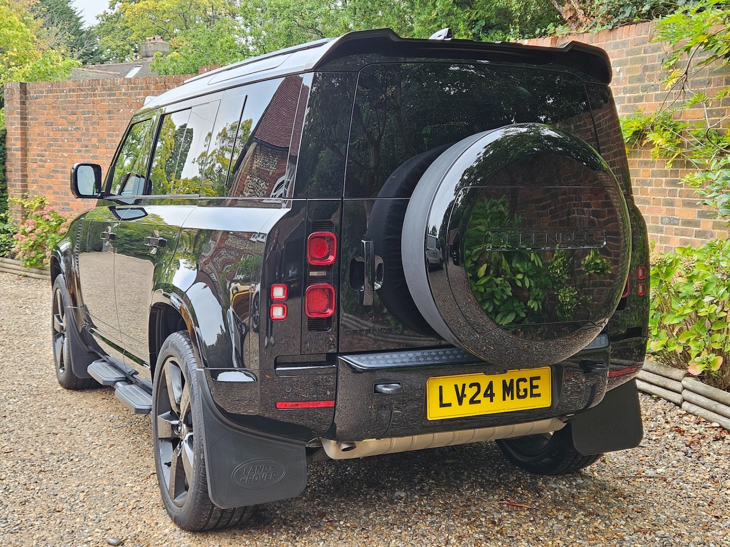 Used Land Rover Defender 2024 for sale - 76143335: Photo 35