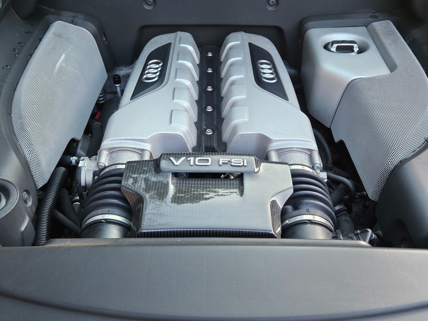 Used Audi R8 2011 for sale - 77742554: Photo 15