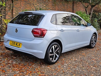 Used Volkswagen Polo 2018 for sale - 76879560: Photo
