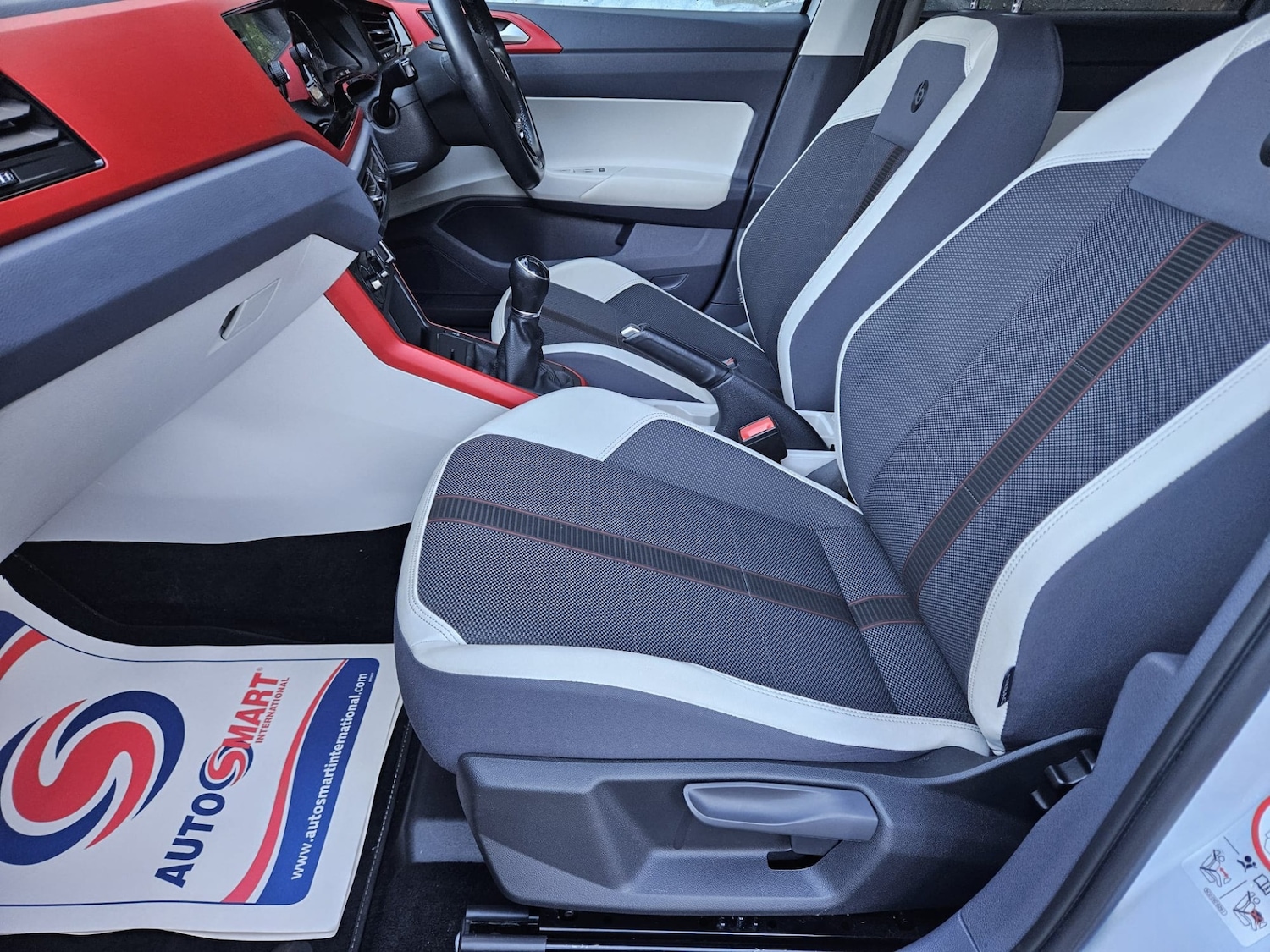 Used Volkswagen Polo 2018 for sale - 76879560: Photo 5