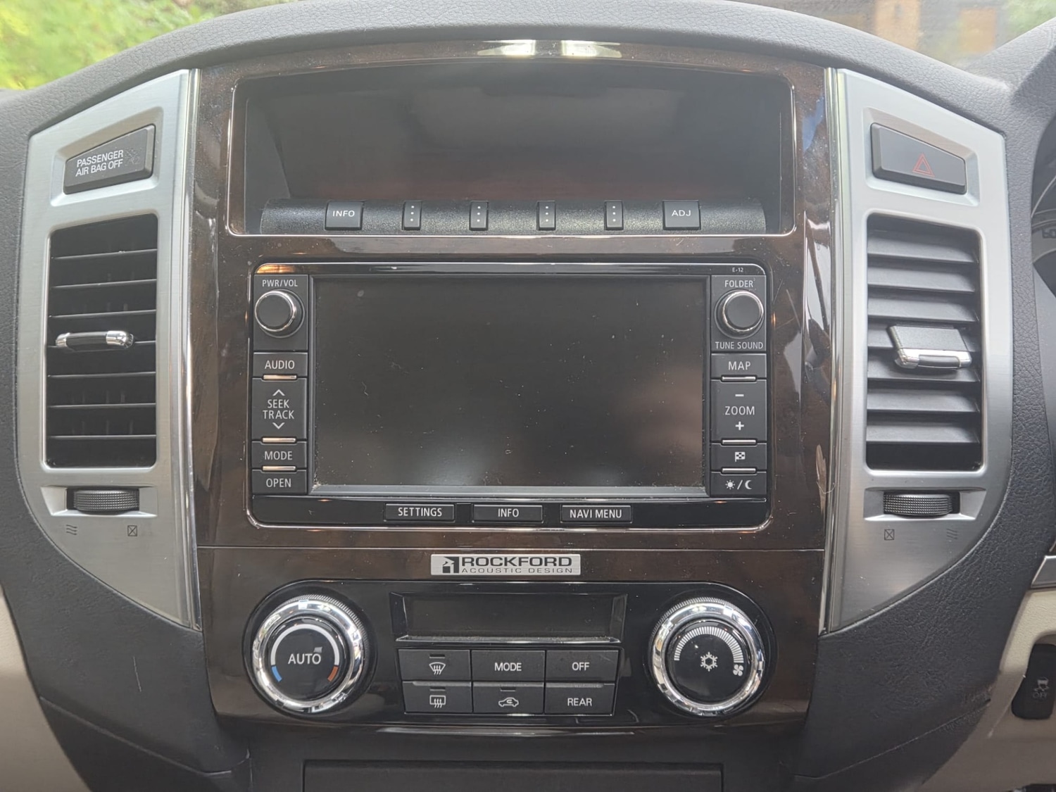 Used Mitsubishi Shogun 2015 for sale - 77114284: Photo 6