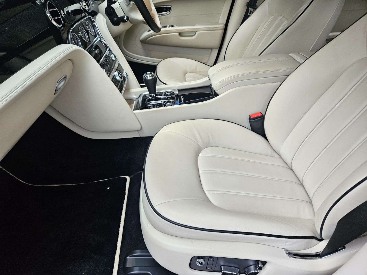 Used Bentley Mulsanne 2012 for sale - 77151352: Photo 40
